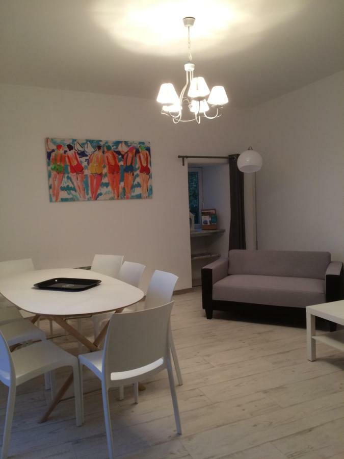 La Maison Bellevue Apartment